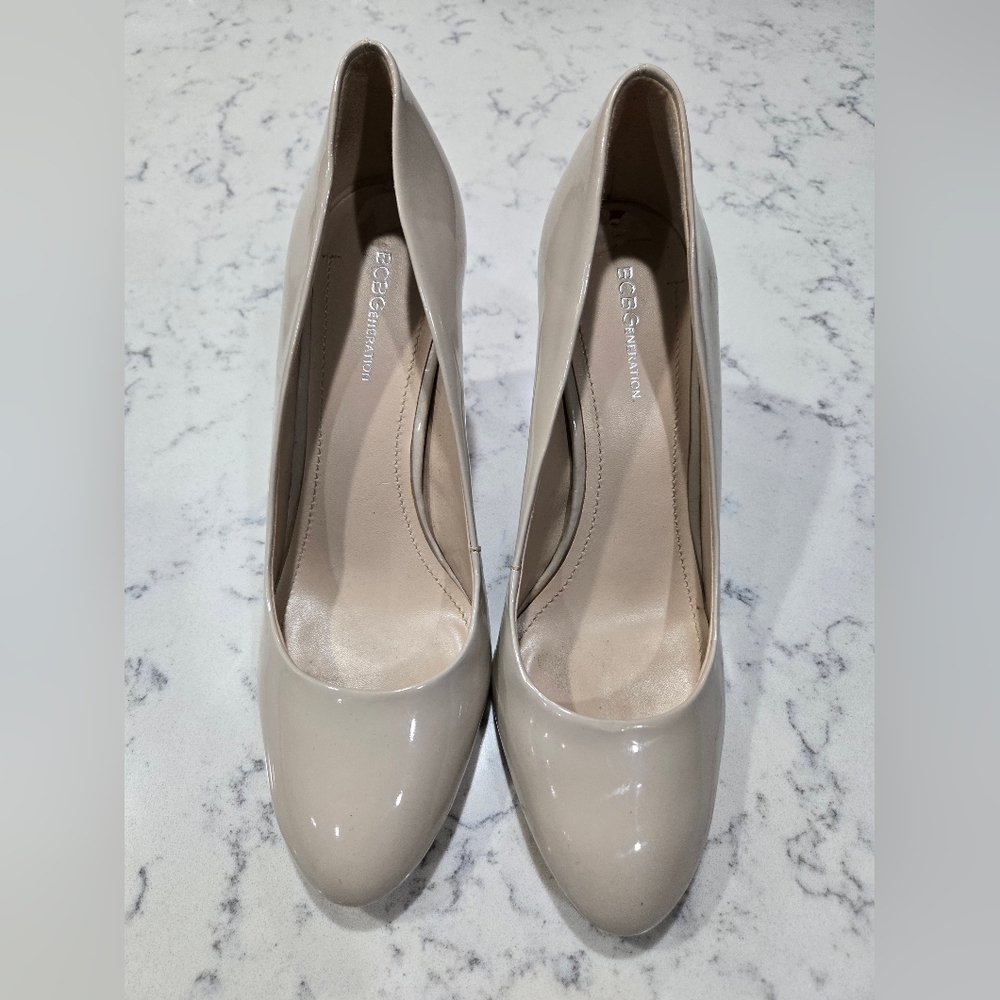 Beige Patent Leather Pumps 10M